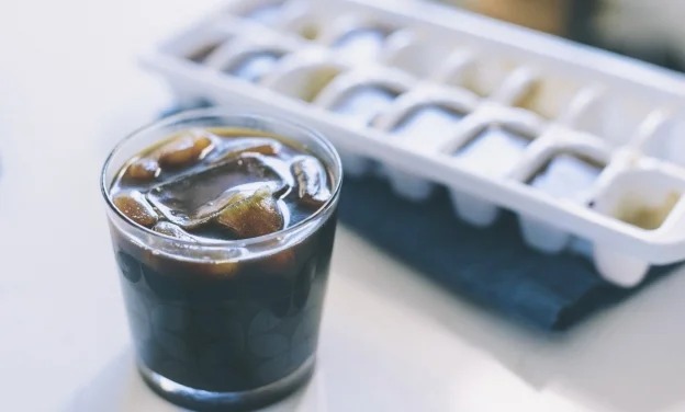 IceCubes Step5 - Starbucks Coffee Ice Cubes Recipe
